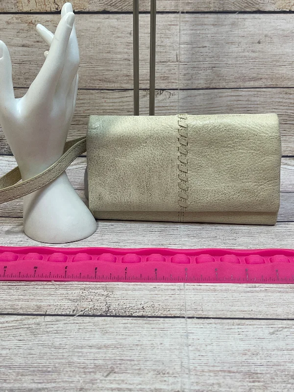 Wristlet Designer By Hobo Intl, Size: Large